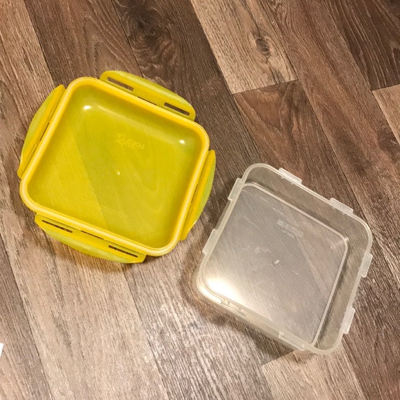 Lock & Lock Container - Picture 4 of 4